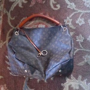 Louis Vuitton Paris purse